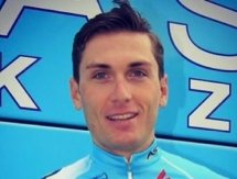 Гонщик «Астаны» дисквалифицирован за удар соперника в лицо