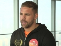 «Не могли бы вы „отведать“ у моих коней». Потенциальный соперник Головкина Сондерс послал критиков