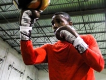 «Единственный хороший момент в Ларе — его жена!». Фанаты смеются над желанием Лары подраться с Головкиным