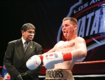 У Уалиханова сменился соперник