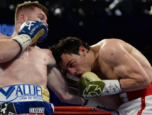 Альварес заявил, что не думал о Головкине перед боем с Чавесом