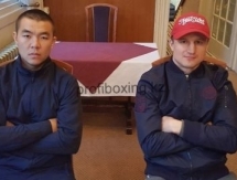 Журавский и Ешенов сфотографировались со своими поясами