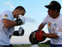 Видео тренировки Ислама перед боем с Гонсалесом