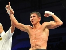 Ашкеев продолжает подготовку к следующему бою