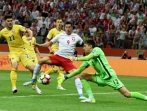 Хет-трик Левандовски принес Польше победу над Румынией — в группе Казахстана отбора на чемпионат мира-2018