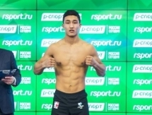 Казахстанец соревнуется за звание лучшего боксера недели WSB