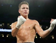 Автограф Головкина может помочь введенному в кому после нокаута боксеру