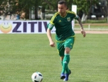 «Акжайык» подписал Главину и Аяганова