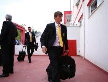 Фоторепортаж с приезда «Кайрата» на стадион в городе Корча