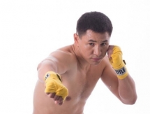 Тураров провел фотосессию перед боем в Астане