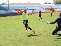 «Шахтер» провел предыгровую тренировку матча с «Таразом»