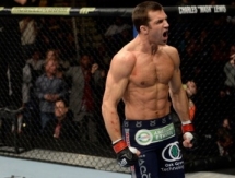 СМИ сожалеют, что турнир UFC пройдет в один день с боем Головкин — Альварес