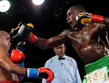 Спарринг-партнер Мэйвезера сделал прогноз на бой Головкин — Альварес