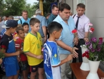 Хоккейная общественность Усть-Каменогорска почтила память Бориса Александрова