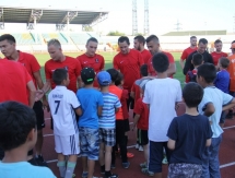 «Шахтер» провел открытую тренировку и встречу с болельщиками