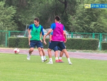 Фоторепортаж с предыгровой тренировки «Жетысу»