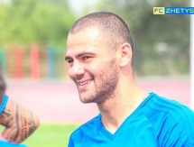 Фоторепортаж с предыгровой тренировки «Жетысу»