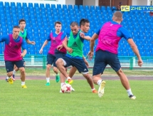 Фоторепортаж с предыгровой тренировки «Жетысу»