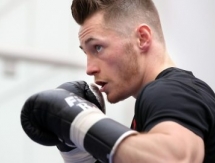 Барнетт назвал свое преимущество над Жакияновым