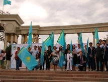 Незрячие казахстанцы проводят веломарафон