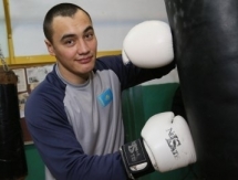 Дебют Жана Кособуцкого в профи откладывается