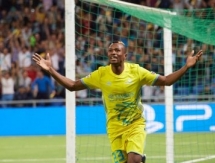 Болельщики «Астаны» признали Твумаси лучшим игроком матча Лиги Чемпионов с «Селтиком»