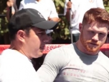 Видео с открытой тренировки Альвареса перед боем с Головкиным