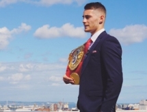 Промоутер Барнетта намекнул, что североирландец отберет пояс у Жакиянова