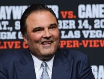 Экс-глава Golden Boy считает, что бой Мэйвезер — Макгрегор поможет поединку Головкин — Альварес
