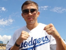 Головкин произвел торжественное вбрасывание перед бейсбольным матчем