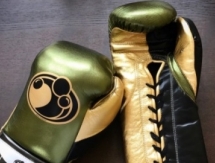 «Профессиональные перчатки панчера». В каких перчатках Головкин будет драться с Альваресом