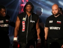 Супертяж-нокаутер вырубил соперника за минуту и пошел домой смотреть бой Головкин — Альварес