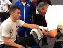 Головкину тейпируют руки перед боем с «Канело»