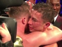 Как Головкин и Альварес обнимались после боя