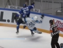 Силовой прием Фрэттина в матче «Барыс» — «Сибирь» вошел в ТОП-10 лучших силовых приемов недели КХЛ