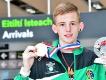 Стал известен еще один участник вечера бокса Жакиянов — Барнетт