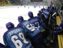 Букмекеры уверены в поражении «Алтая» в матче МХЛ с «Омскими Ястребами»