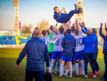 Фоторепортаж с награждения «Жетысу» золотыми медалями Первой лиги