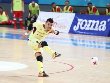 Фоторепортаж с матча Элитного раунда Кубка УЕФА «Кайрат» — «Дева» 5:2