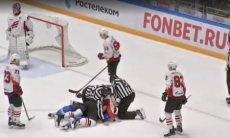 Хоккеисты «Барыса» и «Авангарда» следом за потасовкой устроили драку