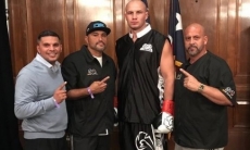 Казахстанского боксера хотят сделать таким же брендом, как Энтони Джошуа