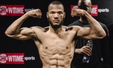 Боксер, которого называли «угрозой Головкину», с трудом победил решением судей