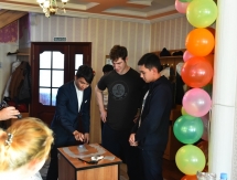 Игроки «Барыса» побывали в гостях у воспитанников Дома юношества