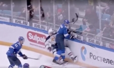 Два силовых приема игроков «Барыса» вошли в ТОП-9 лучших силовых приемов недели КХЛ