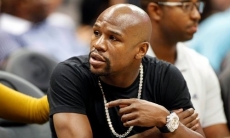 Мэйвезер считает, что Сондерс задаст проблем Головкину и «Канело»