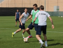 Фоторепортаж с тренировки «Астаны» в ОАЭ 27 января