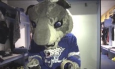 Как талисман «Барыса» приглашал всех на Матч звезд в Астане