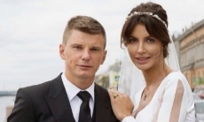 Скандальная жена Аршавина удалила все семейные фотографии мужа и детей