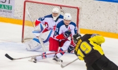 Видеообзор матча ВХЛ «Сарыарка» — «Звезда» 2:1