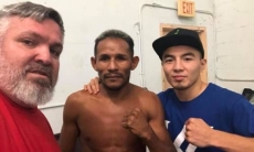 Турсынгалиев продолжает подготовку к титульному бою